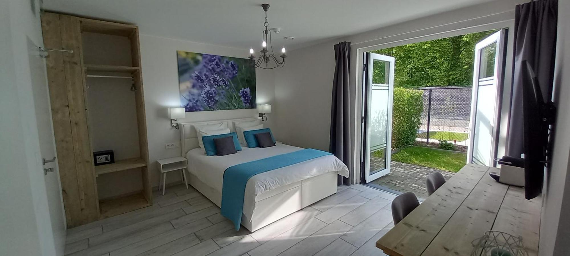 Villa Blue Garden B&B Vlaamse Ardennen Nabij Pairi Daiza Geraardsbergen Exterior photo